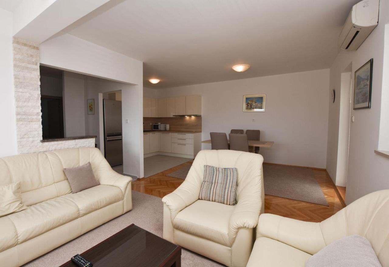 Apartments Danica Primošten Eksteriør bilde