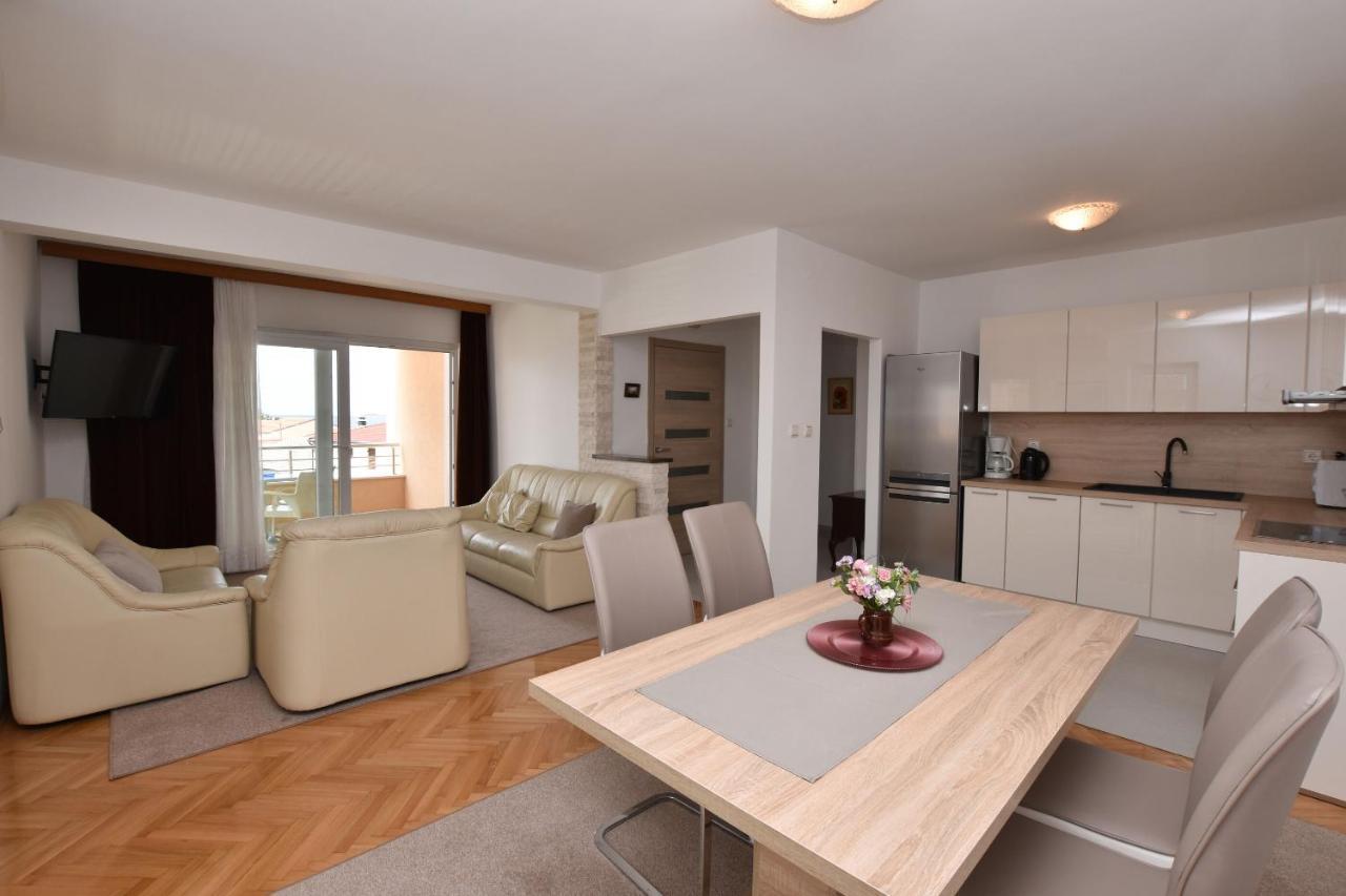 Apartments Danica Primošten Eksteriør bilde