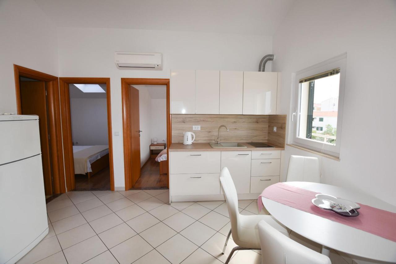 Apartments Danica Primošten Eksteriør bilde